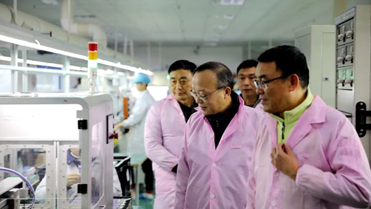 省委統(tǒng)戰(zhàn)部副部長、省政府僑辦主任丁學新一行蒞臨公司調研